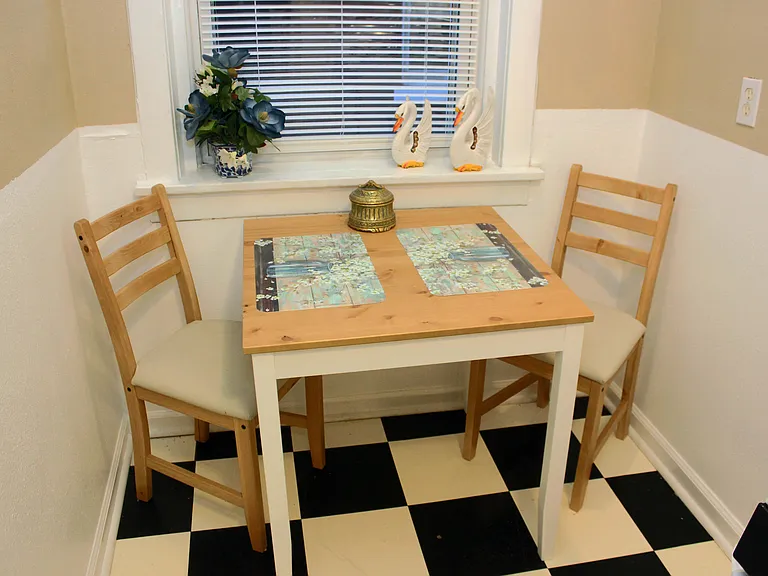 KITCHEN TABLE