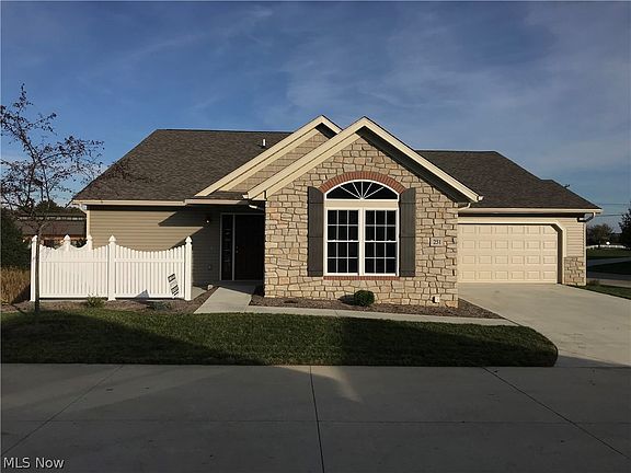 2nd image of 251 Heritage Pointe