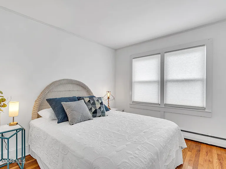 1227 Bay Ave — Photo 14