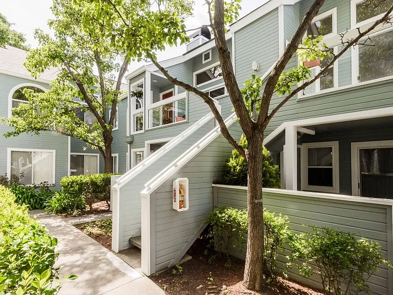 828 Boardwalk Pl — Photo 18