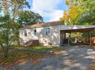 14 Oakland Ave, Taunton, MA 02780