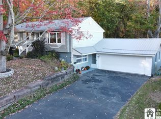 7 Karen Dr, Silver Creek, NY 14136