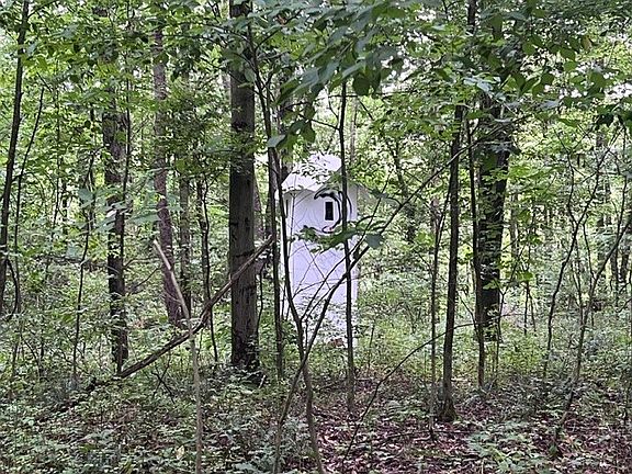 5th image of 983 Lakewood Neshannock Falls Rd