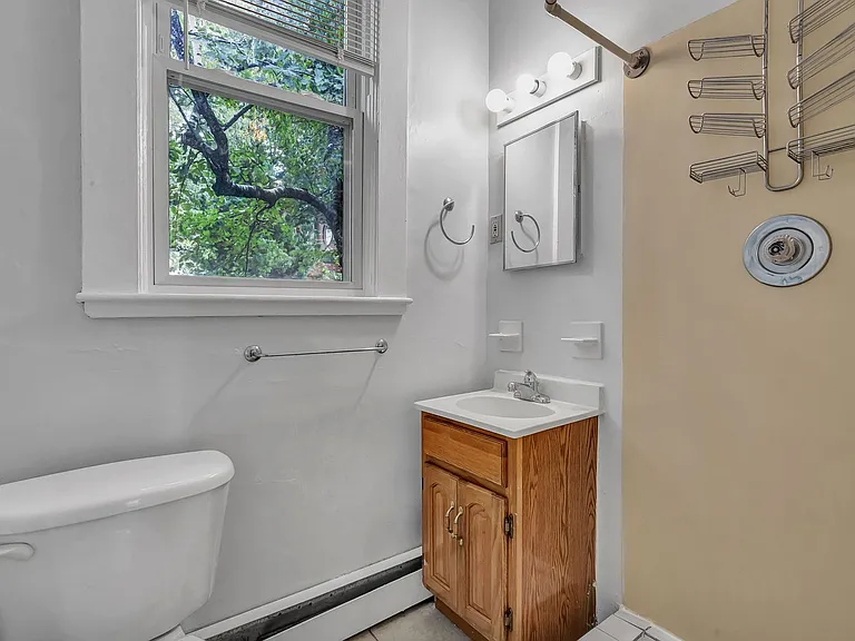 350 Elm St — Photo 12