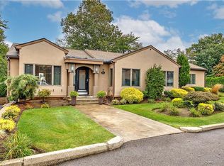 4 Lake Dr, North Providence, RI 02904
