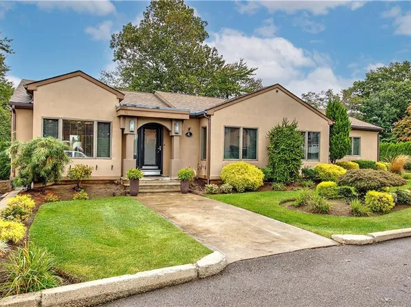 4 Lake Dr, North Providence, RI 02904