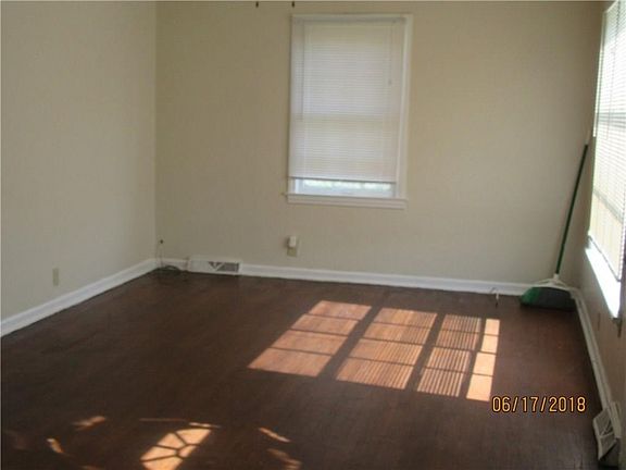 3rd image of 2026 N Bancroft St
