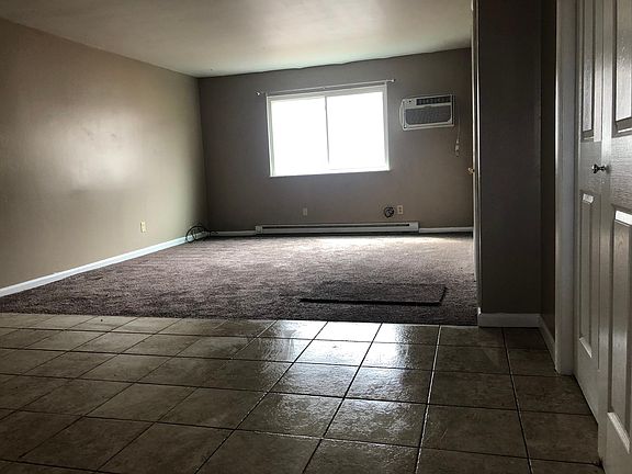 5th image of 8415 Cottonwood Dr #1
