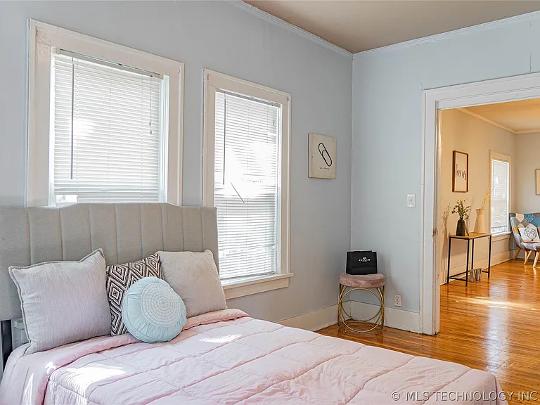 1247 N Boston Ave — Photo 16