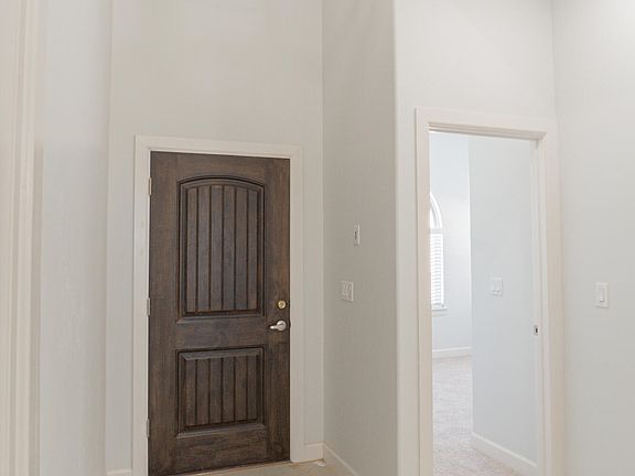 4th image of 15201 Destination Ave