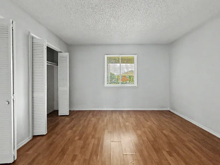 Brookview Ct - 5630 AL — Photo 13