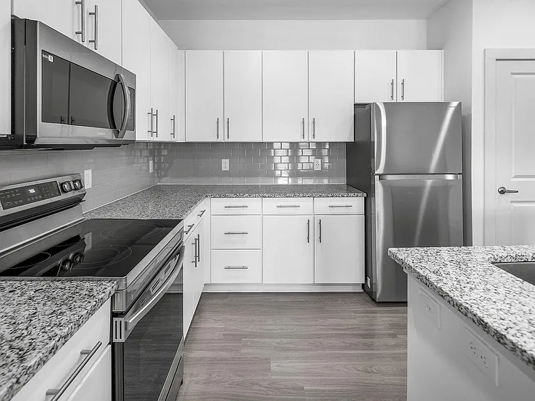 The Vandy Apartments — Photo 23