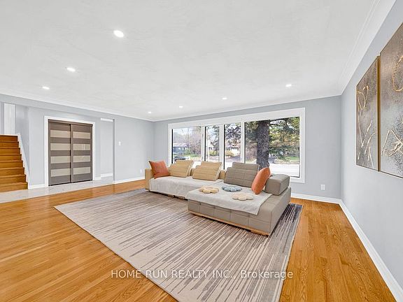 5th image of 3334 Riverside Dr