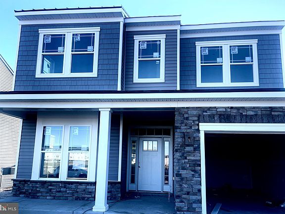 3rd image of 24274 Charleston Ln