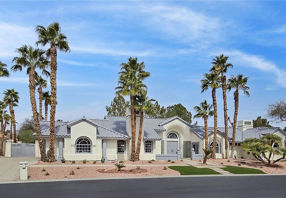 1st image of 8112 Golfers Oasis Dr
