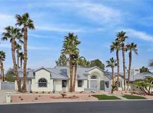 8112 Golfers Oasis Dr, Las Vegas, NV 89149