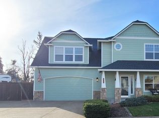 956 66th Pl, Springfield, OR 97478