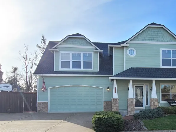 956 66th Pl, Springfield, OR 97478