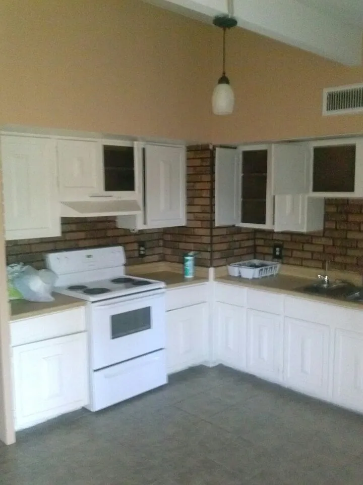 4 bed, 1200 sqft, $650 — Photo 4