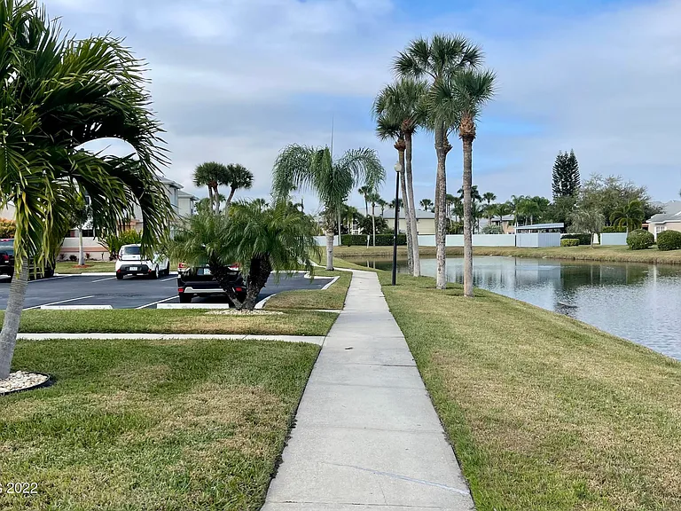1425 Malibu Cir NE #111 — Photo 58