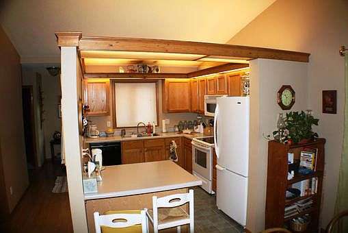 4th image of 402 Hill Ave Unit B