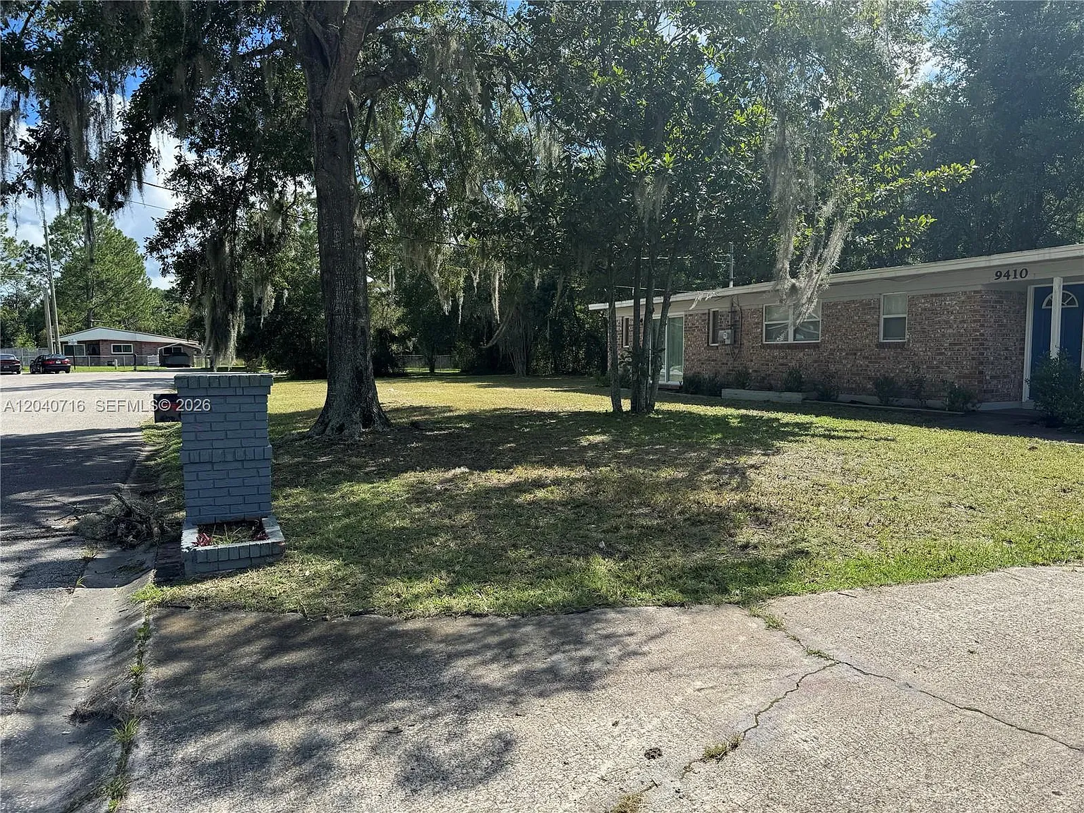 3 bed, 2.0 bath, $1,699 — Photo 2