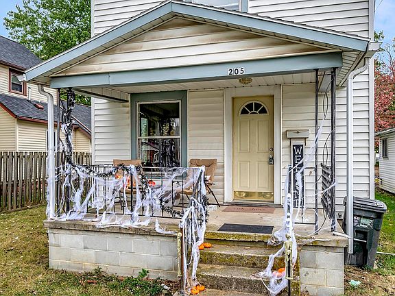 4th image of 205 Franconia Ave