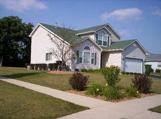 2715 Oak Ridge Ln, Joliet, IL 60435