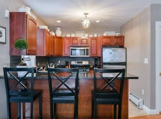 544 E 8th St #3B, Boston, MA 02127