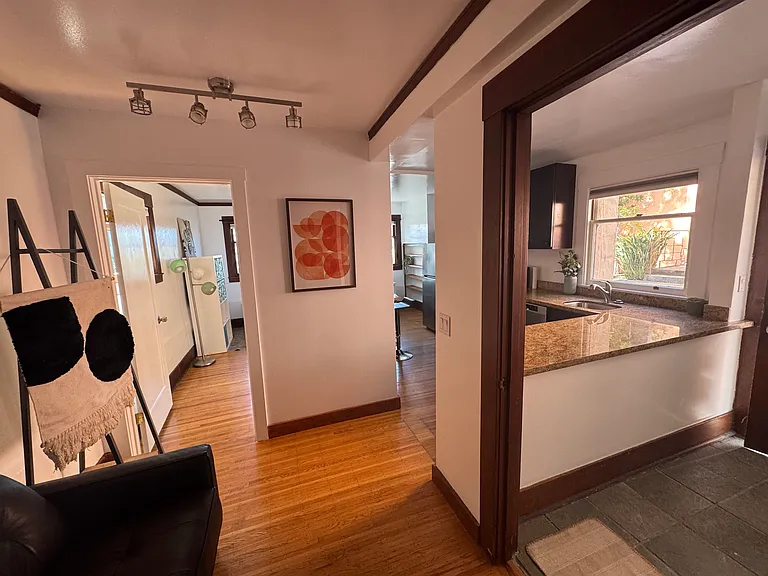 1677 Arch St #3 — Photo 19