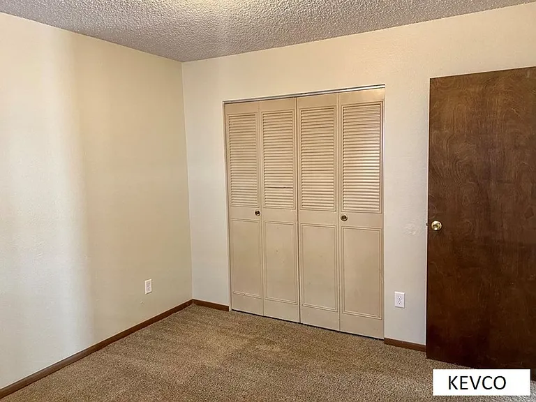 1812 Pecan St — Photo 8