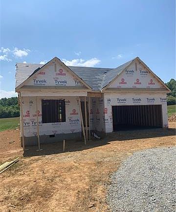 2nd image of 156 Hidden Acres Ln #03