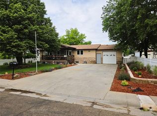 720 W 4th St, Julesburg, CO 80737