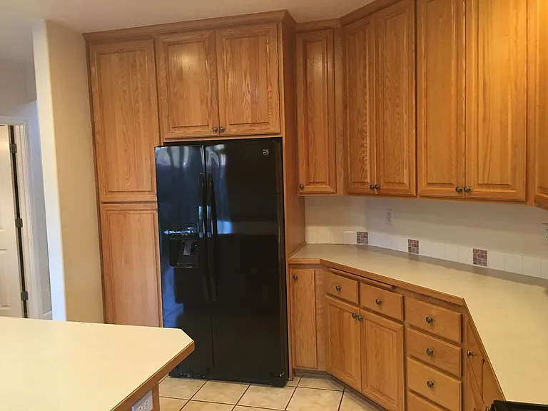 2057 Berwin Ln — Photo 8
