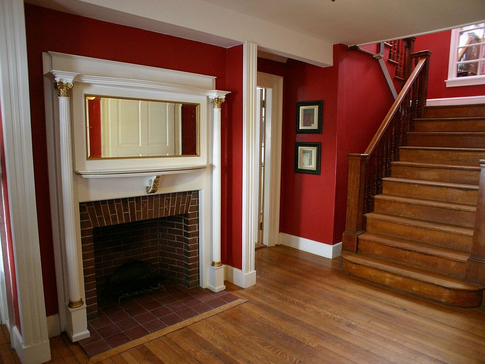 Front Entry Hall