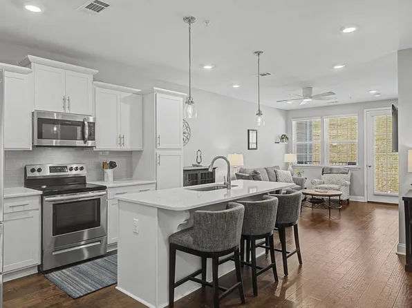 6000 Shadow Green Dr #201, Franklin, TN 37064