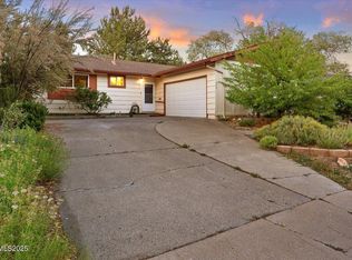 840 Akard Dr, Reno, NV 89503