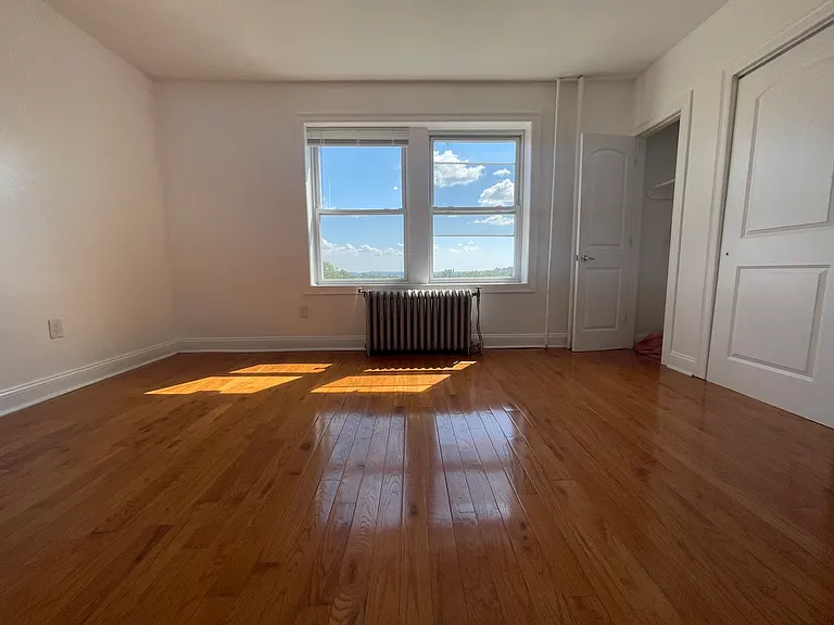 500 Garfield Ave #32E — Photo 2