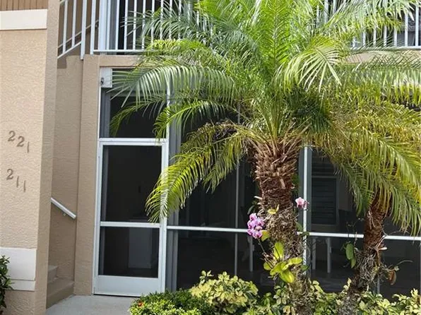 8605 Naples Heritage DR #2, NAPLES, FL 34112