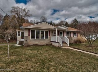 301 Donny Dr, Moscow, PA 18444