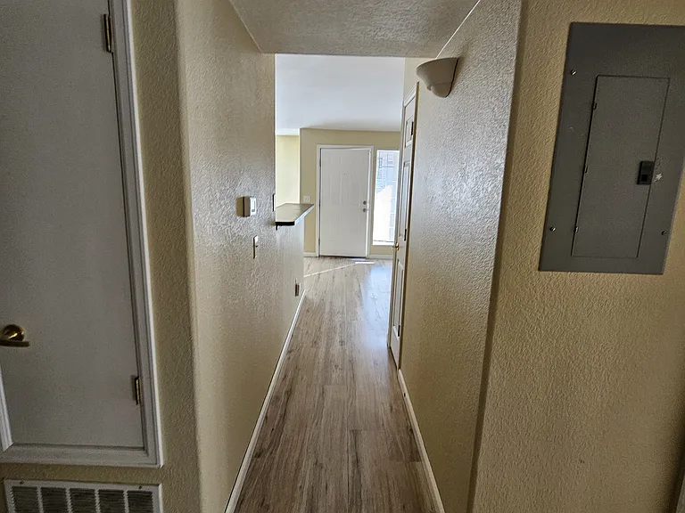 1435 S Galena Way #203 — Photo 7