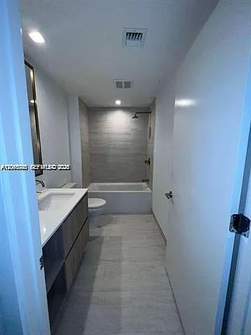 77 SE 5th St #2004 — Photo 10