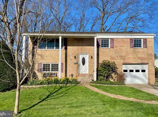 300 Thomas Dr, Mechanicsburg, PA 17050