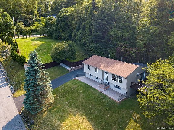2nd image of 144 Reservoir Road