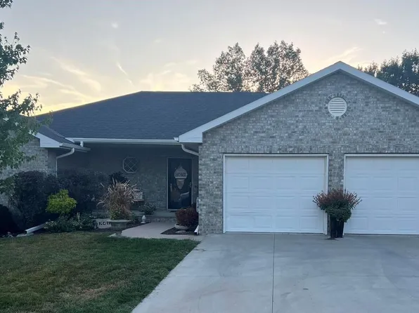 501 Madison St, Pickrell, NE 68422