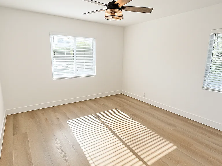 728 Cerritos Ave #A — Photo 9