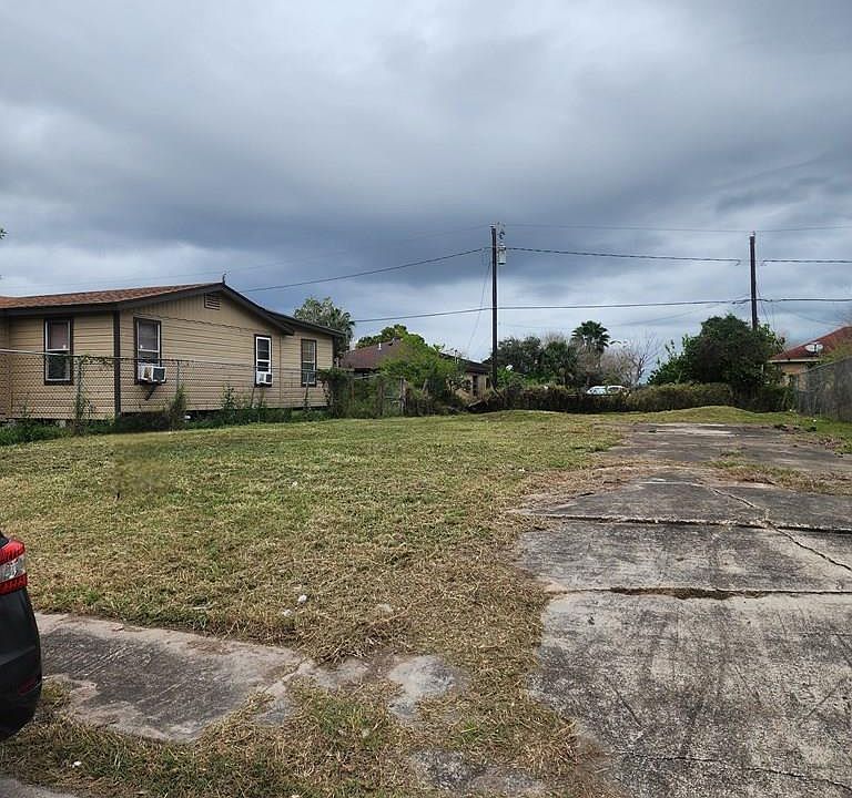 2nd image of 6263 Jenika Ave