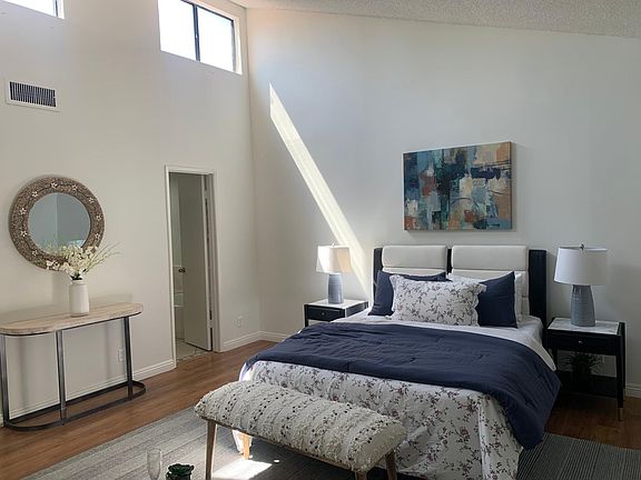 5th image of 1120 Las Brisas Way #A