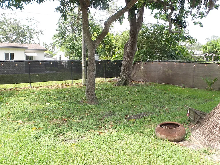 9459 SW 51st Ct — Photo 18