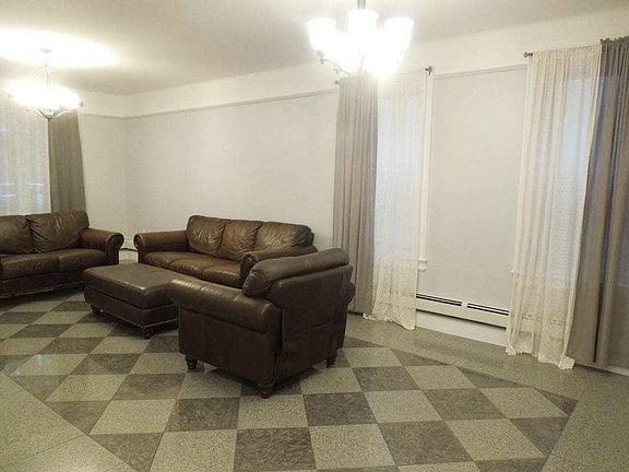 5th image of 2514 24th Ave #1